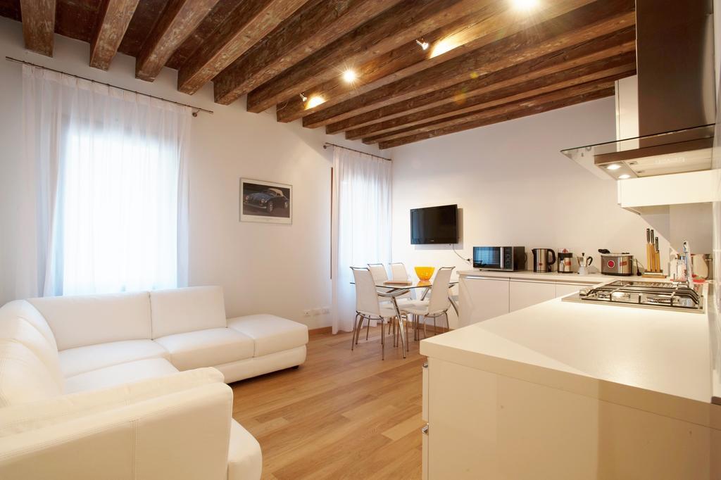 The Lion'S House Apt2 Venice Room photo